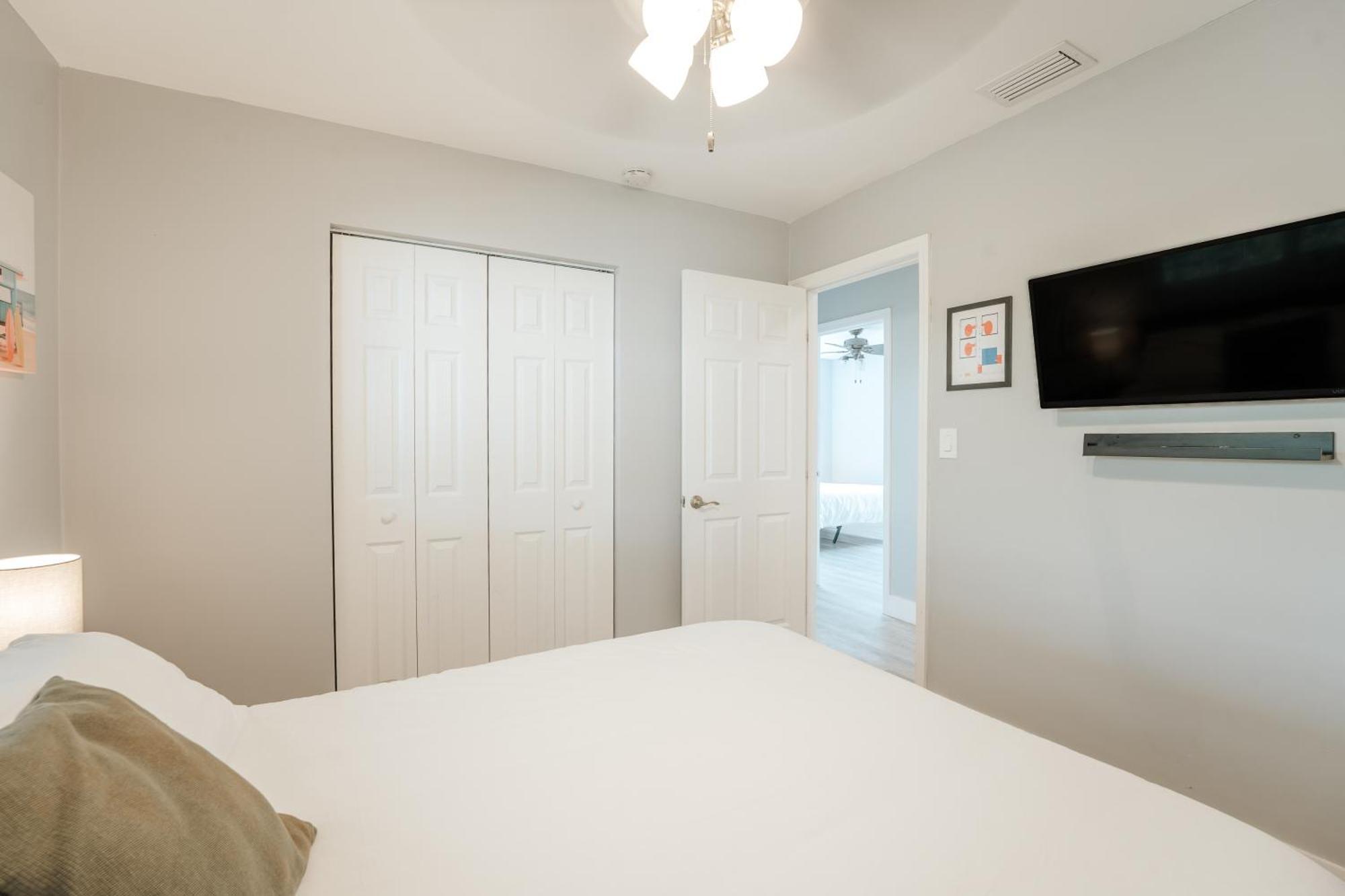 Home With A Pool Close To Beach And Fll Airport Pool Heated October- March Fort Lauderdale Eksteriør billede