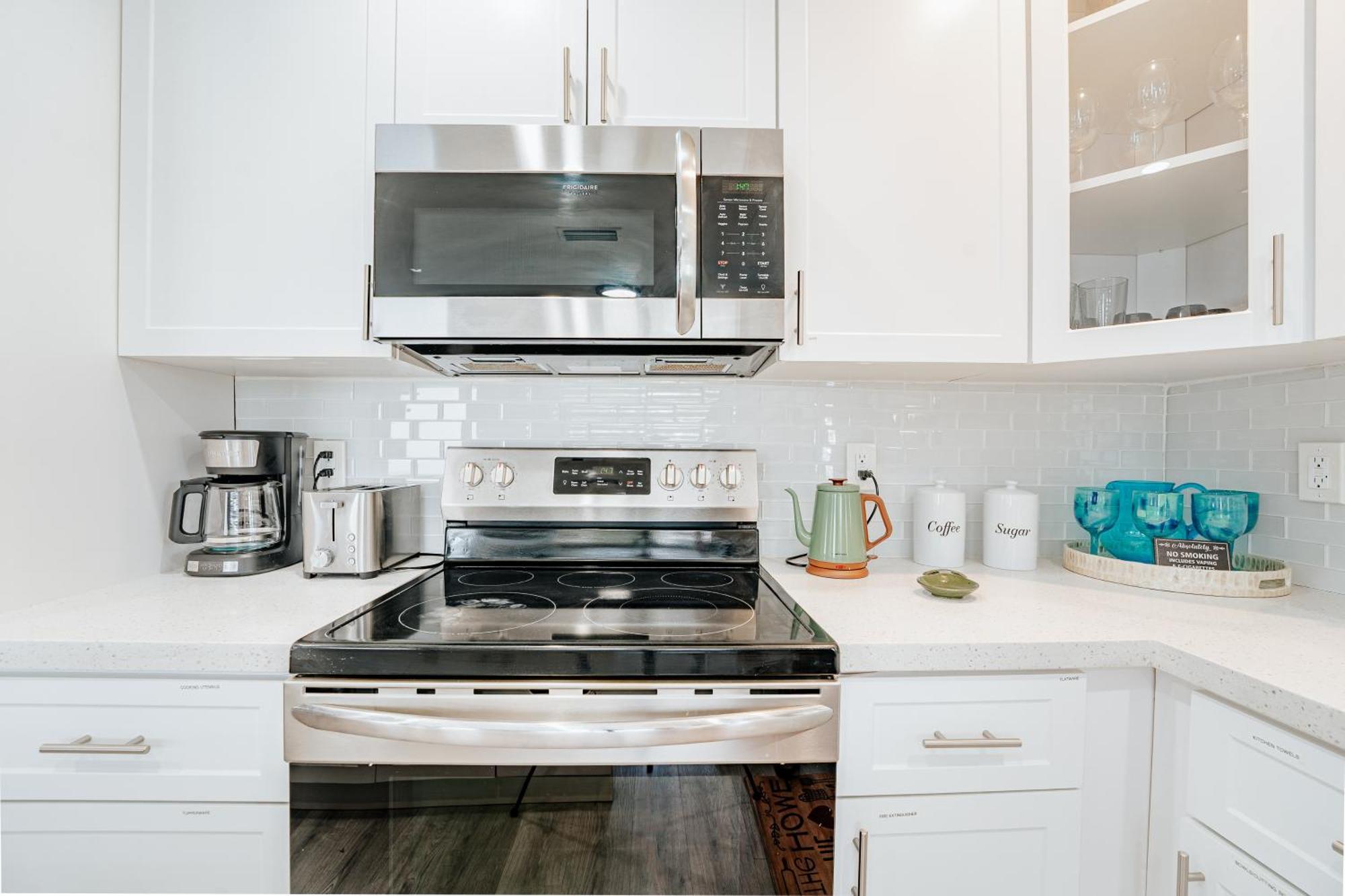 Home With A Pool Close To Beach And Fll Airport Pool Heated October- March Fort Lauderdale Eksteriør billede