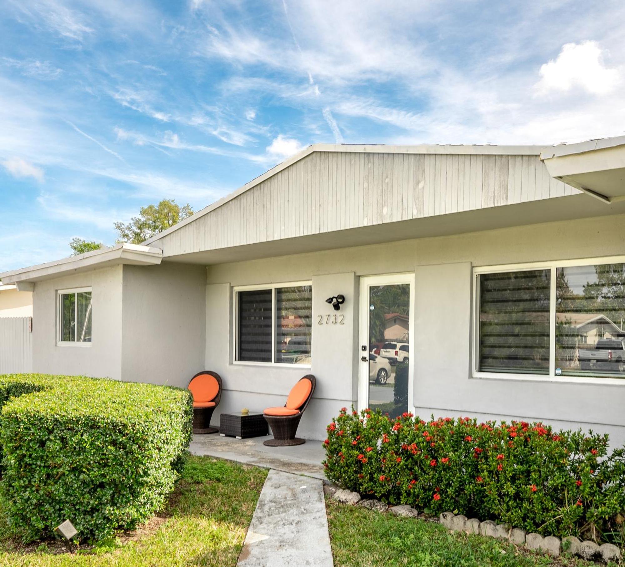 Home With A Pool Close To Beach And Fll Airport Pool Heated October- March Fort Lauderdale Eksteriør billede